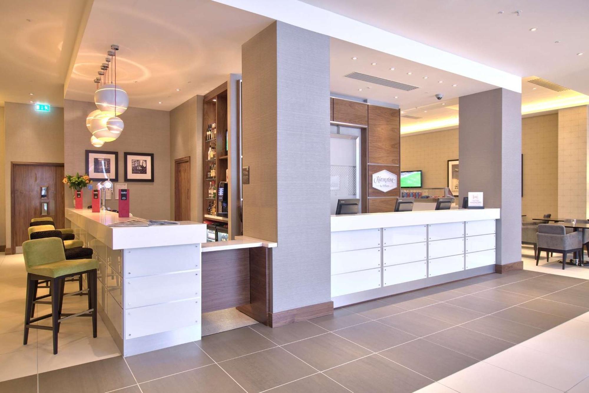Hotel Hampton By Hilton London Croydon Exterior foto